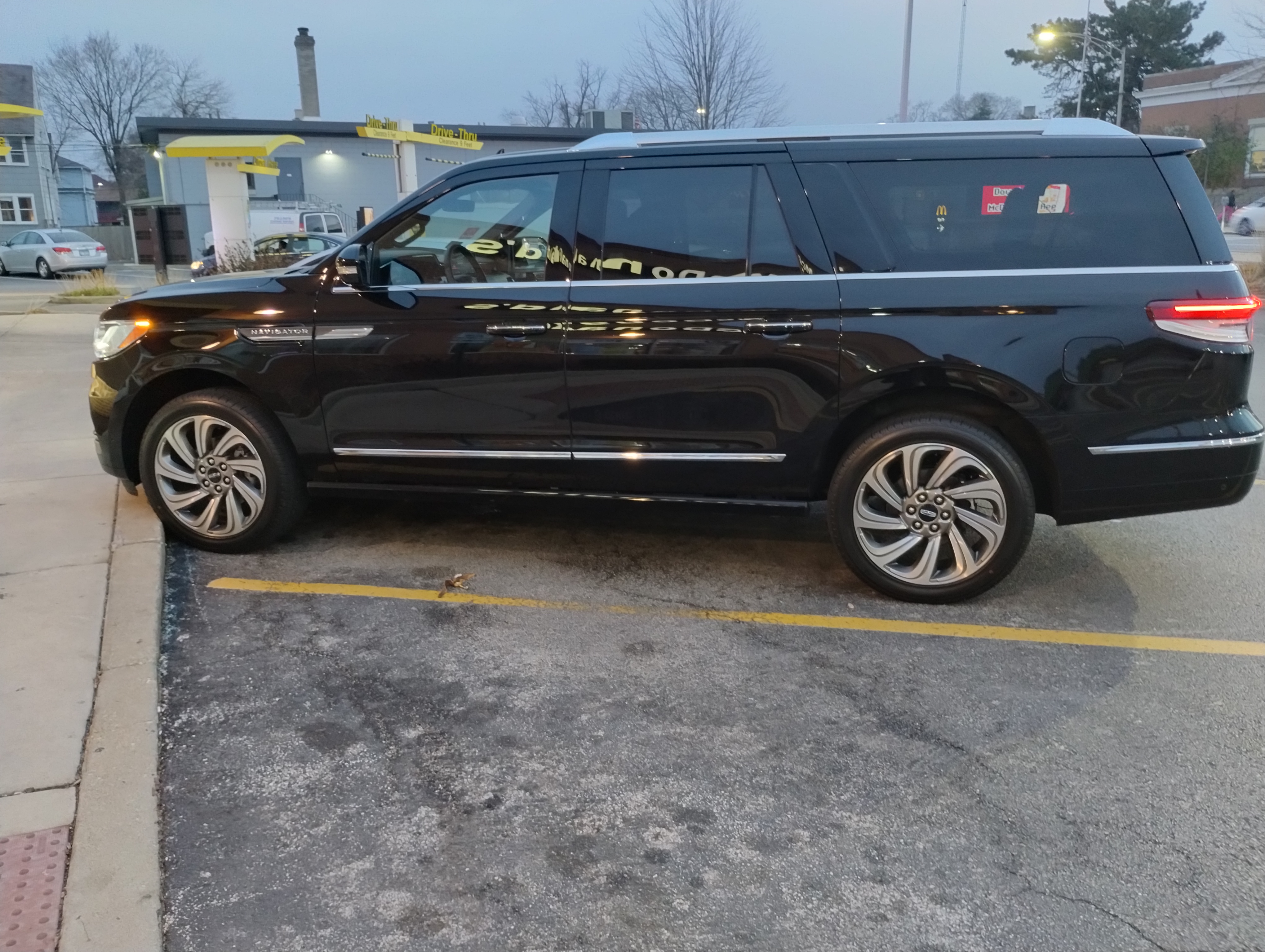 Mahogany Limousine Service