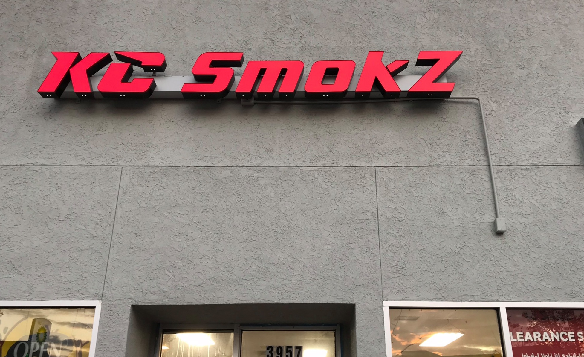 KC SmokZ Kratom THCA Vape Smoke Shop